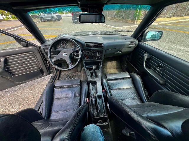 Photo 9 from auction – 1988 BMW M3 with VIN WBSAK0308J2196598