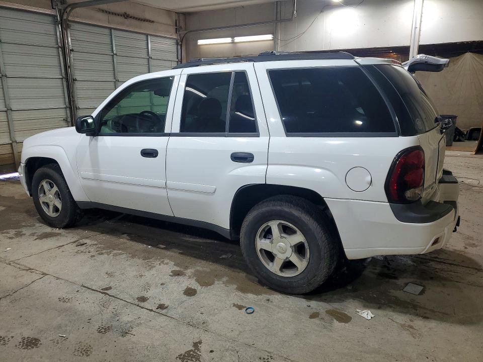 Photo 2 from auction – 2006 CHEVROLET TRAILBLAZER with VIN 1GNDT13S462253760