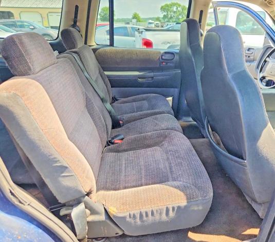 Photo 11 from auction – 2003 DODGE DURANGO with VIN 1D4HS48N53F606001