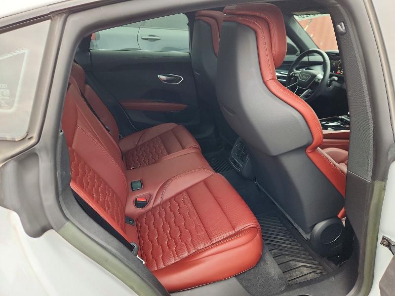 Photo 10 from auction – 2023 AUDI E-TRON GT with VIN WAUFJBFW2P7003432