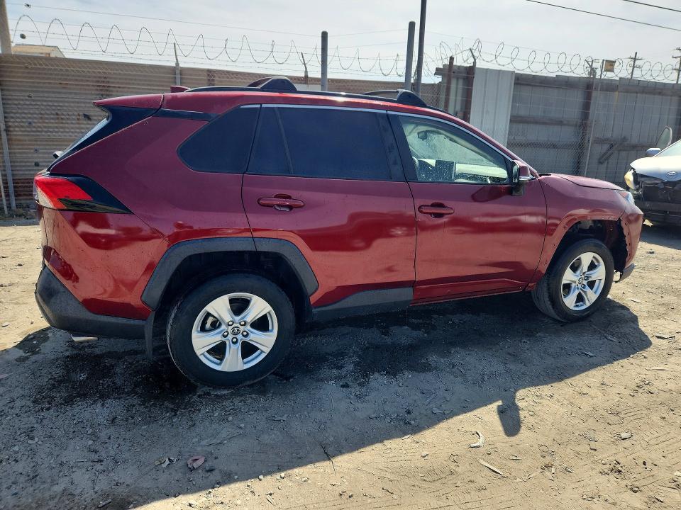 Photo 3 from auction – 2019 TOYOTA RAV4 with VIN JTMW1RFV5KD507339