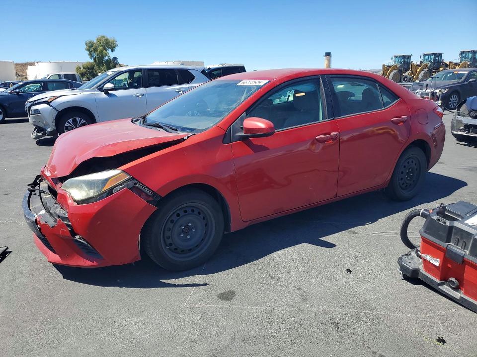 TOYOTA COROLLA 2014 с VIN 5YFBURHE7EP015996 - Фото с аукциона