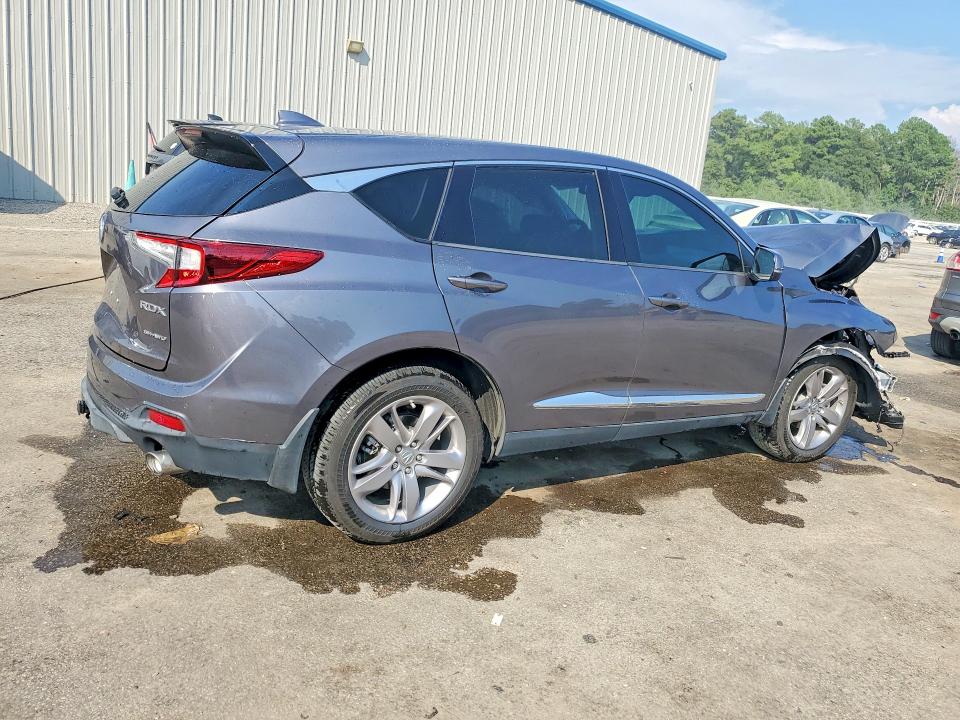 Photo 3 from auction – 2020 ACURA RDX with VIN 5J8TC2H72LL019090