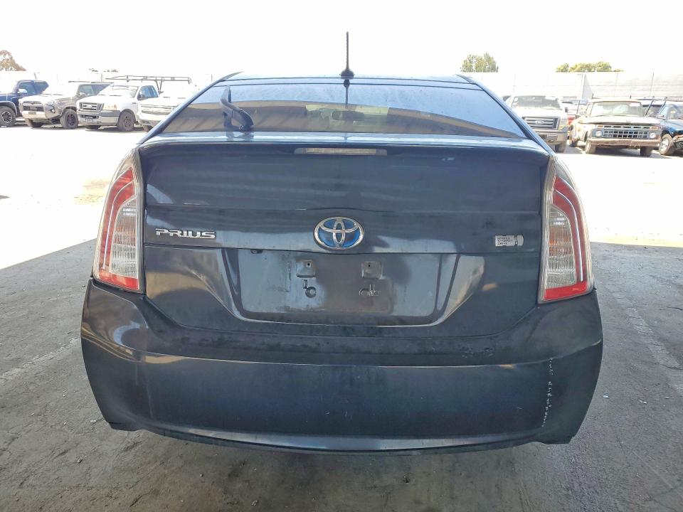Снимка 6 от търг – 2015 TOYOTA PRIUS с VIN JTDKN3DU5F1953914