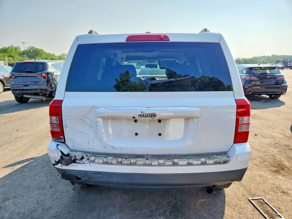 Zdjęcie 6 z aukcji – 2016 JEEP PATRIOT z VIN 1C4NJPBB1GD770611