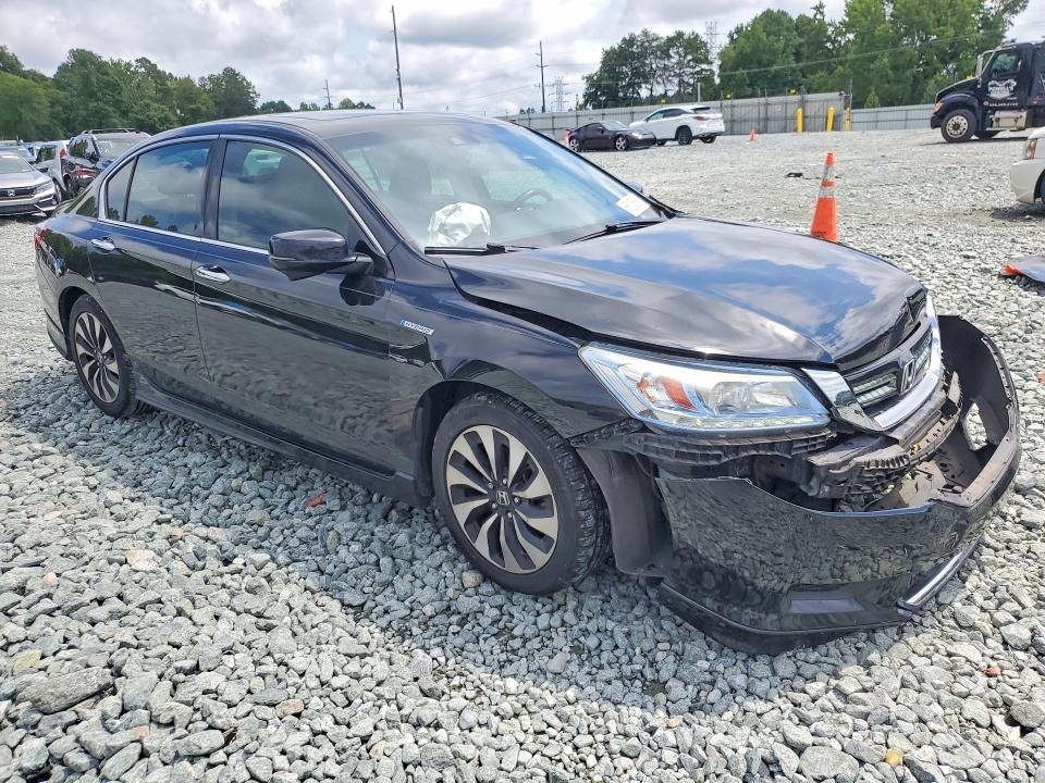 Photo 4 from auction – 2014 HONDA ACCORD with VIN 1HGCR6F70EA009312