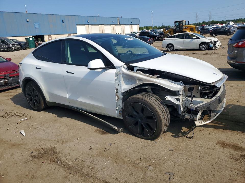 Фото 4 с аукциона – 2024 TESLA MODEL Y с VIN 7SAYGDEE9RF129057