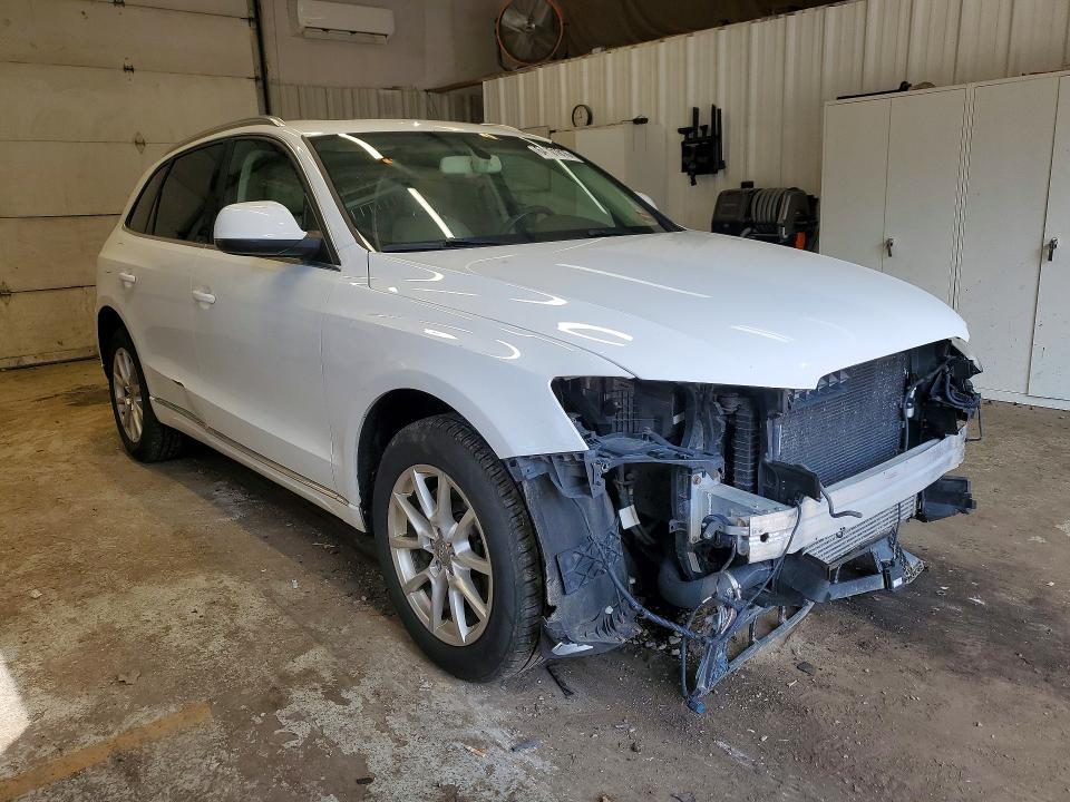 Photo 4 from auction – 2014 AUDI Q5 with VIN WA1LFAFPXEA047232