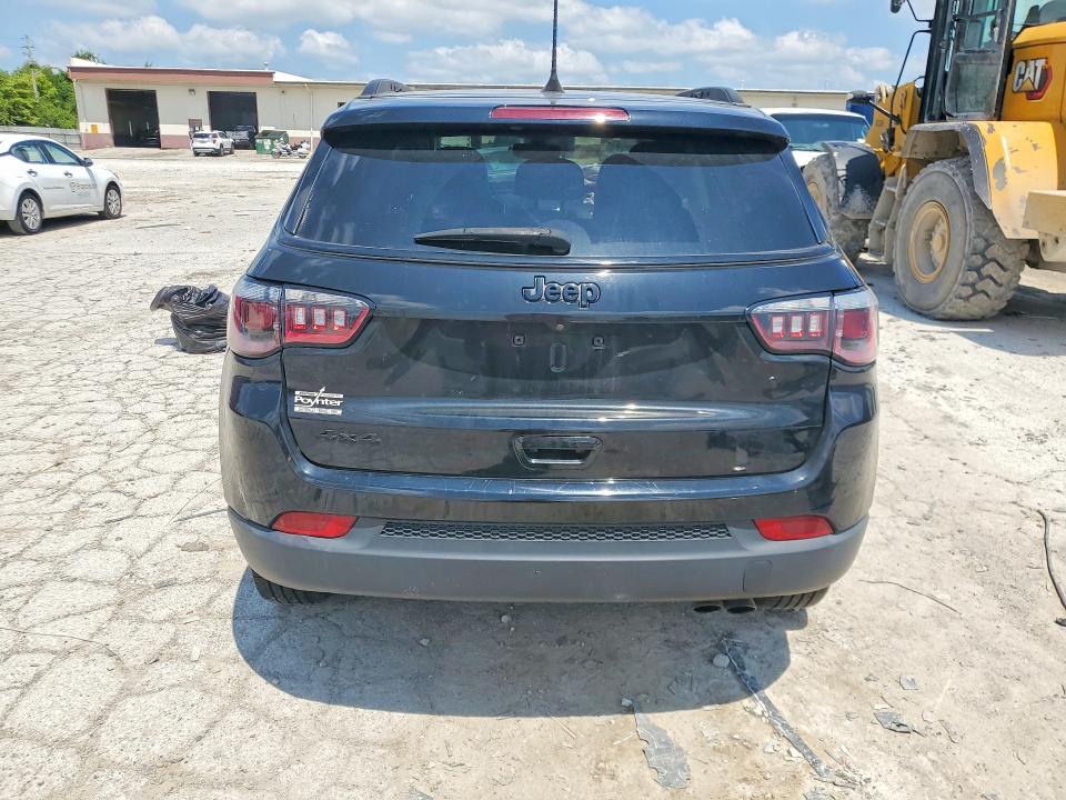 Photo 6 from auction – 2018 JEEP COMPASS with VIN 3C4NJDBB0JT395522