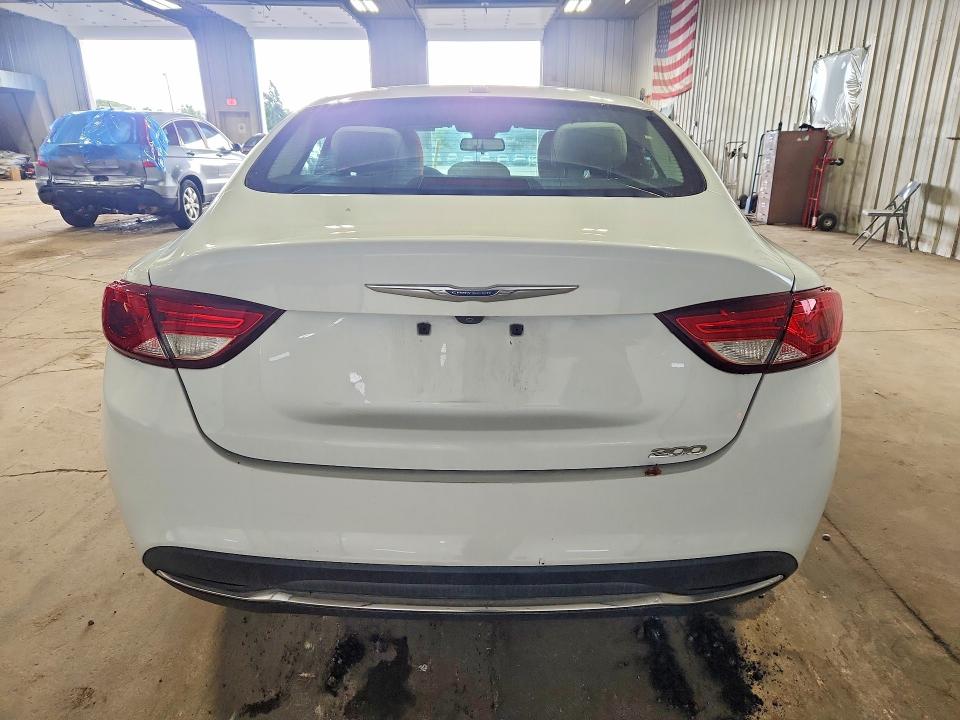 Photo 6 from auction – 2016 CHRYSLER 200 with VIN 1C3CCCAB1GN113110
