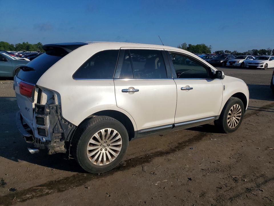 Photo 3 from auction – 2014 LINCOLN MKX with VIN 2LMDJ6JK6EBL00357