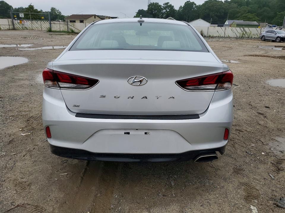 Photo 6 from auction – 2019 HYUNDAI SONATA with VIN 5NPE24AF3KH801571