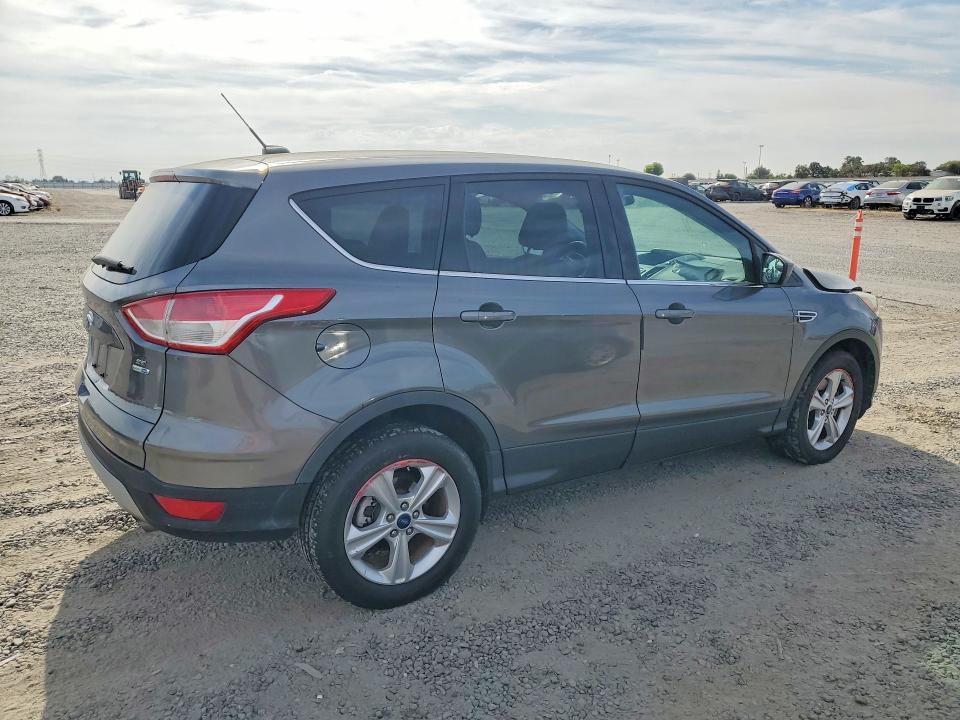 صورة رقم 3 من المزاد - 2014 FORD ESCAPE مع VIN 1FMCU9G92EUE14080