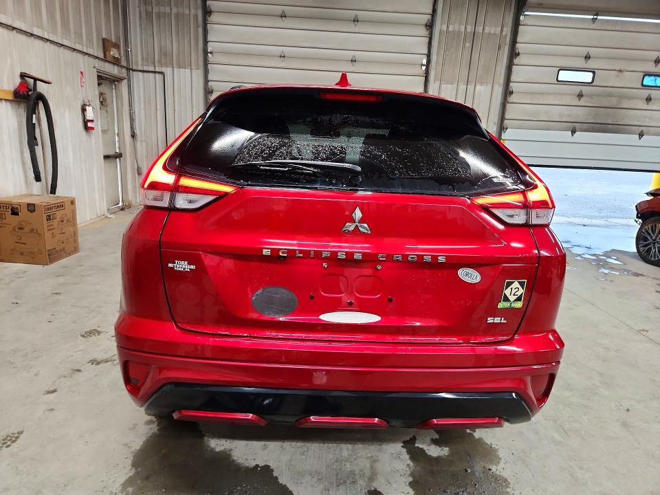 Фото 6 с аукциона – 2022 MITSUBISHI ECLIPSE CROSS с VIN JA4ATWAA5NZ002426