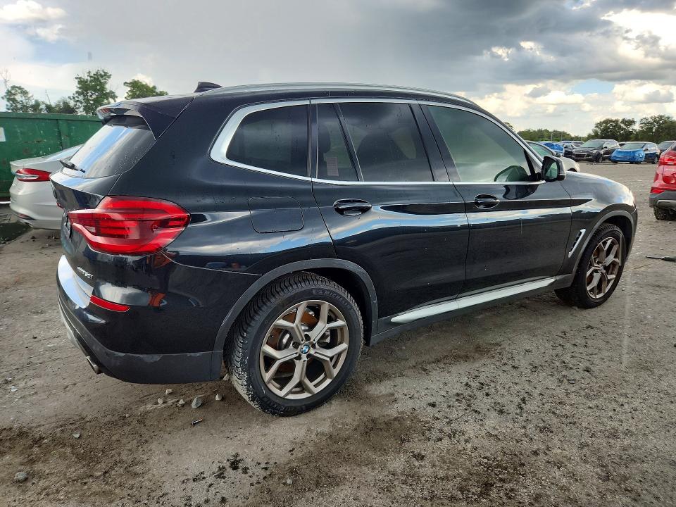 صورة رقم 3 من المزاد - 2021 BMW X3 مع VIN 5UXTY5C04M9E20622