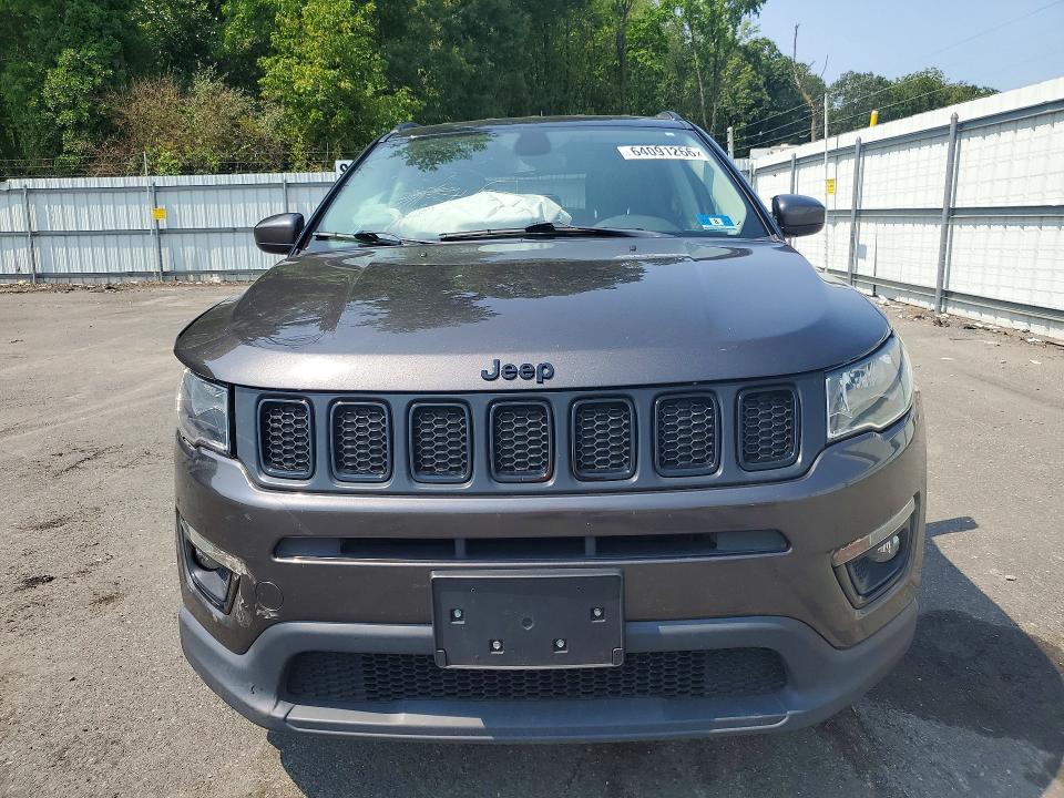 Photo 5 from auction – 2019 JEEP COMPASS with VIN 3C4NJDBB2KT843373
