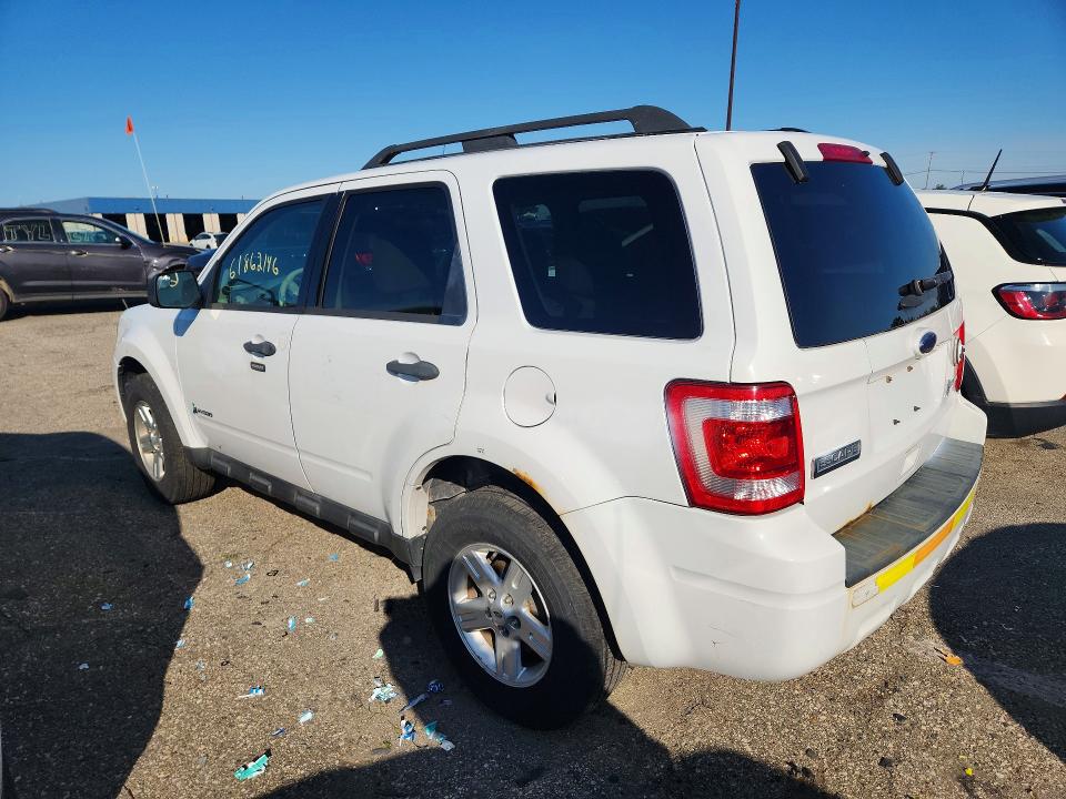 Photo 2 from auction – 2011 FORD ESCAPE with VIN 1FMCU5K3XBKB48861