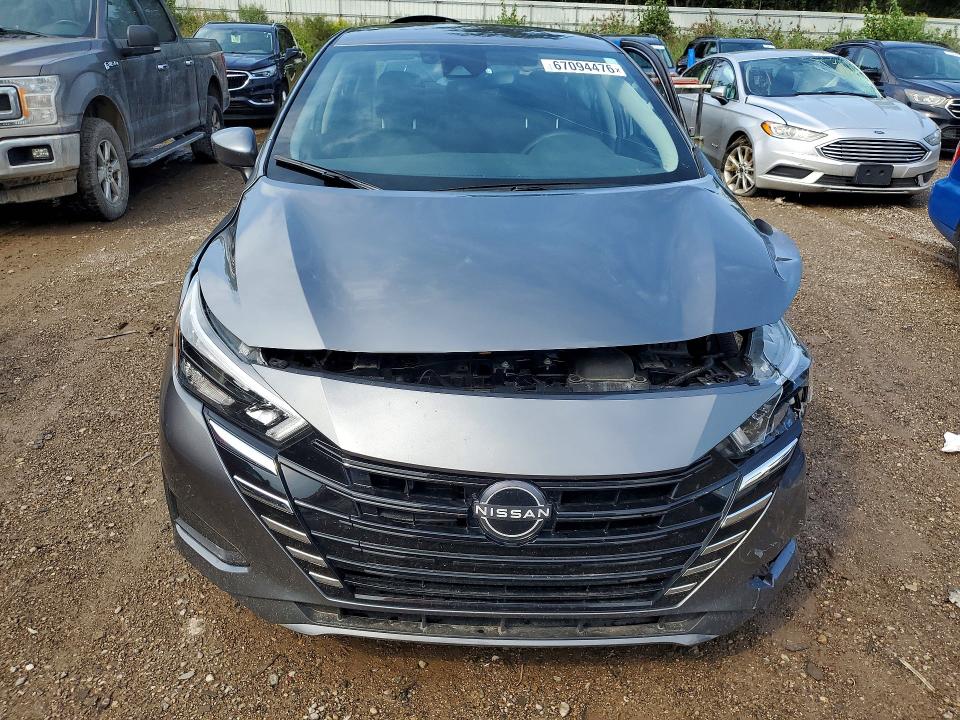 Zdjęcie 5 z aukcji – 2025 NISSAN VERSA z VIN 3N1CN8EV3SL811947