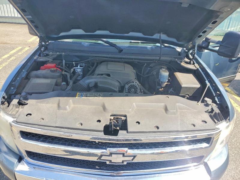 Photo 11 from auction – 2011 CHEVROLET SILVERADO with VIN 1GCRKSE37BZ121221