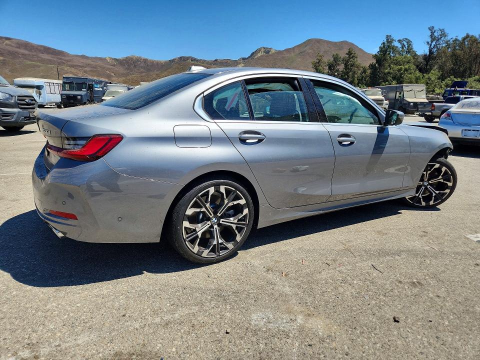 Photo 3 from auction – 2026 BMW 330XI with VIN 3MW89CW03T8G04666