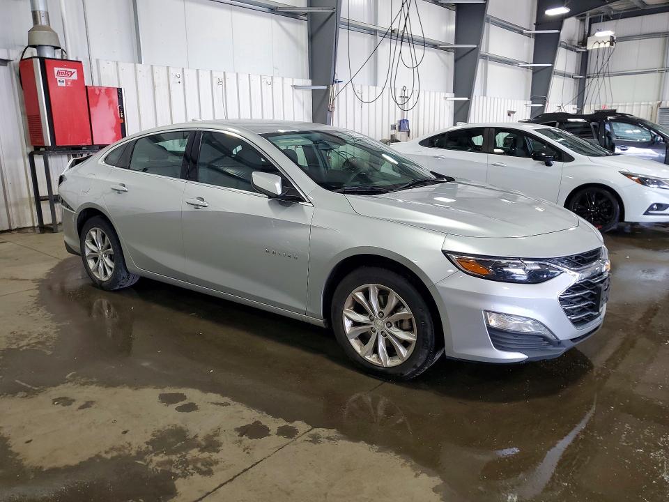 Photo 4 from auction – 2020 CHEVROLET MALIBU with VIN 1G1ZD5ST7LF006162