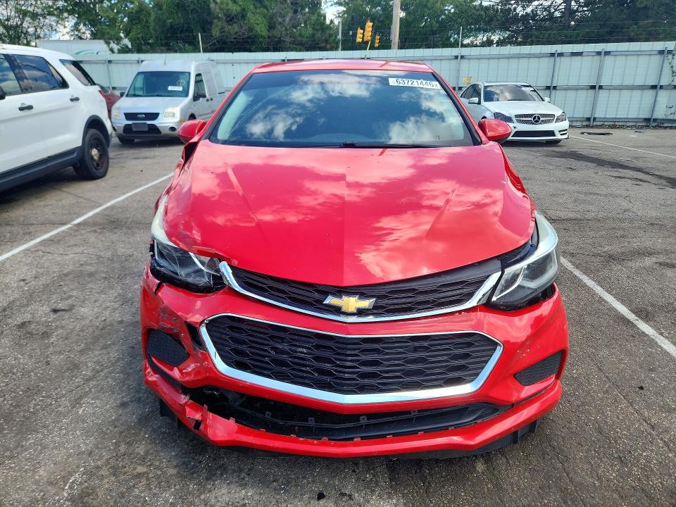 Photo 5 from auction – 2017 CHEVROLET CRUZE with VIN 1G1BE5SM0H7202355