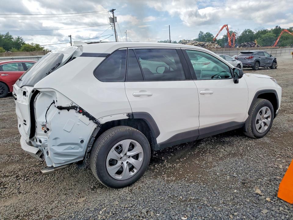 Photo 3 from auction – 2023 TOYOTA RAV4 with VIN 2T3F1RFV7PC393260
