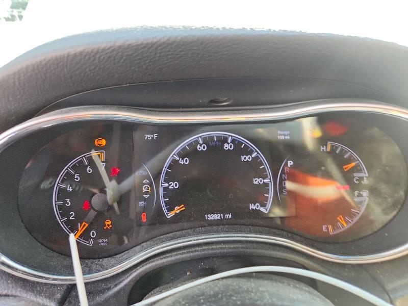 Photo 9 from auction – 2015 JEEP GRAND CHEROKEE with VIN 1C4RJFAGXFC227352