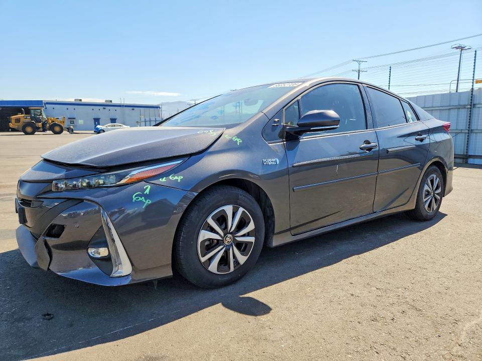 Photo 1 from auction – 2017 TOYOTA PRIUS PRIME with VIN JTDKARFP3H3063845