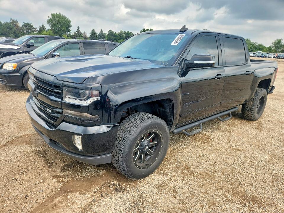 CHEVROLET SILVERADO 2017 with VIN 3GCUKREC5HG220499 - Photo from auction