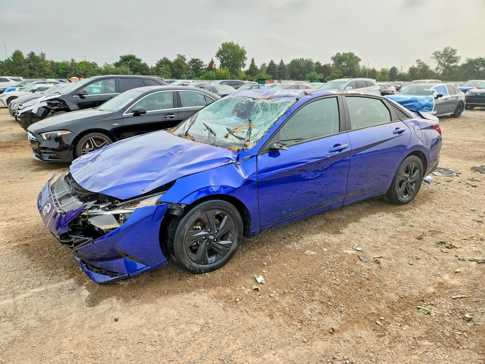 HYUNDAI ELANTRA 2022 with VIN KMHLM4AG8NU337693 - Photo from auction
