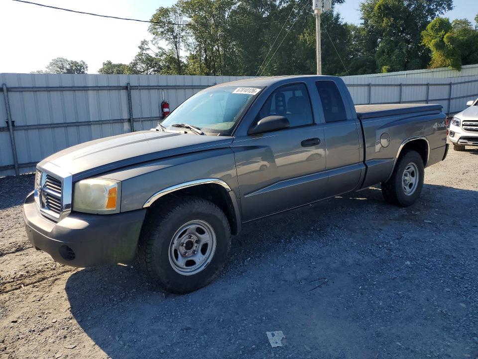 DODGE DAKOTA 2005 con VIN 1D7HW22K65S230655 - Foto de la subasta