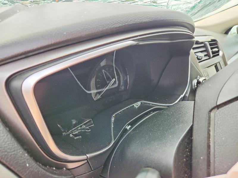 Photo 9 from auction – 2018 FORD FUSION with VIN 3FA6P0UU7JR122834