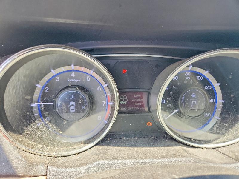 Photo 9 from auction – 2011 HYUNDAI SONATA with VIN 5NPEB4AC6BH023871
