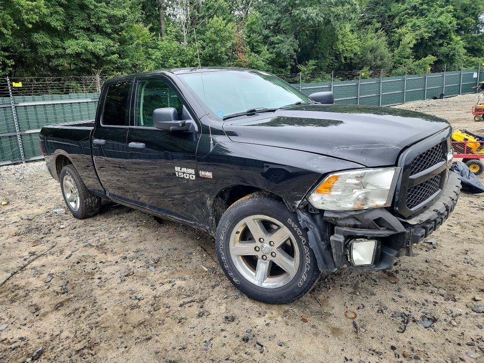 Снимка 4 от търг – 2017 RAM 1500 с VIN 1C6RR7FT1HS828654