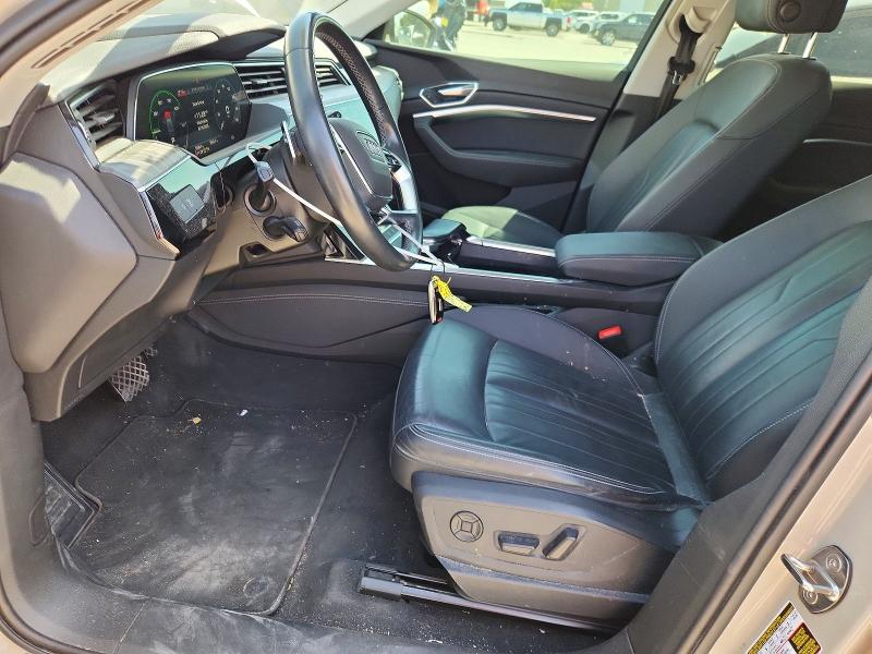 Фото 7 с аукциона – 2022 AUDI E-TRON с VIN WA1AAAGEXNB023932