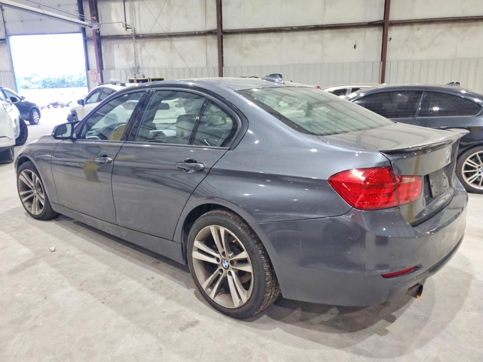Photo 2 from auction – 2013 BMW 328 with VIN WBA3B3C50DF538987