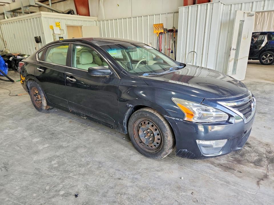 Zdjęcie 4 z aukcji – 2015 NISSAN ALTIMA z VIN 1N4AL3AP5FC111178
