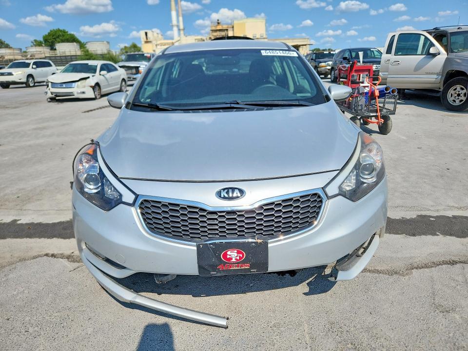 Photo 5 from auction – 2016 KIA FORTE5 with VIN KNAFK5A85G5651026