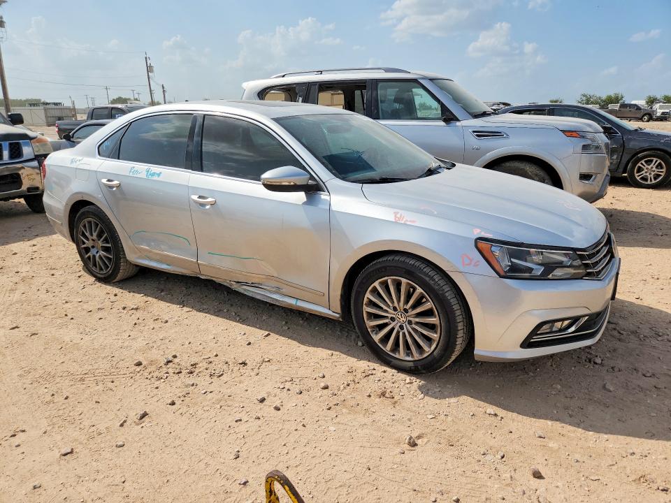 Photo 4 from auction – 2016 VOLKSWAGEN PASSAT with VIN 1VWBS7A31GC050707