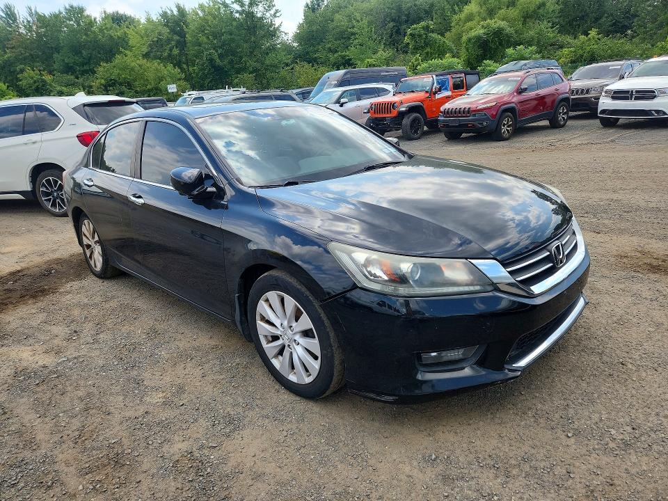 Photo 4 from auction – 2014 HONDA ACCORD with VIN 1HGCR2F8XEA099330
