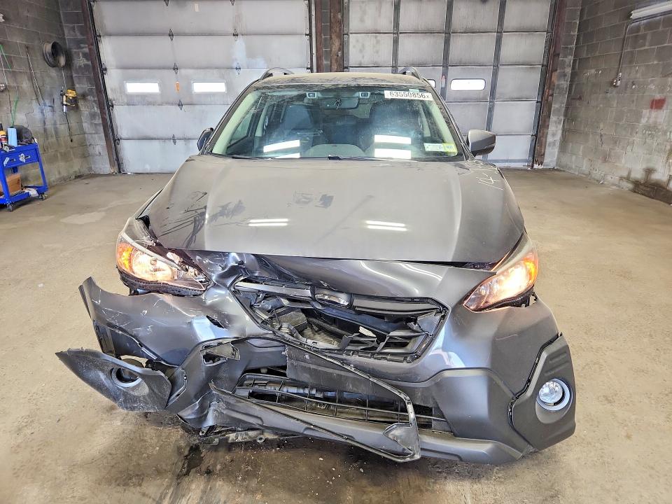 Photo 5 from auction – 2022 SUBARU CROSSTREK with VIN JF2GTHRC5NH275374
