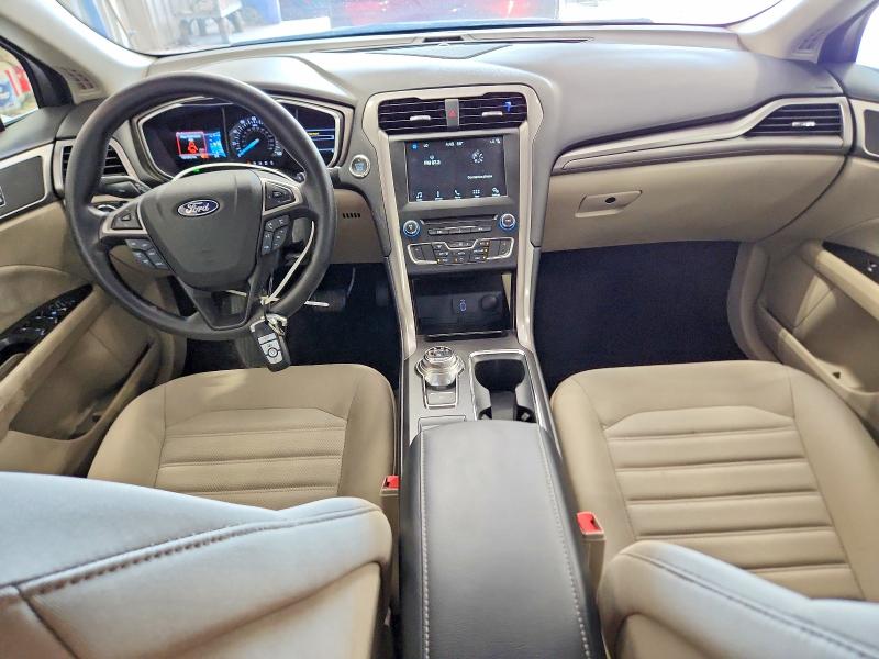 Photo 8 from auction – 2017 FORD FUSION with VIN 3FA6P0HD6HR366382