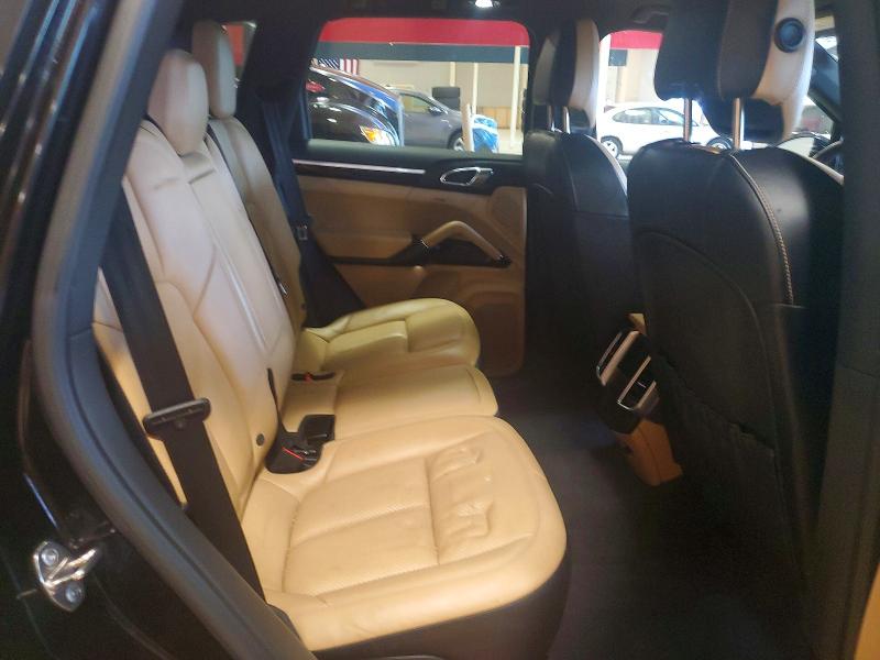 Photo 11 from auction – 2015 PORSCHE CAYENNE with VIN WP1AF2A26FLA32553