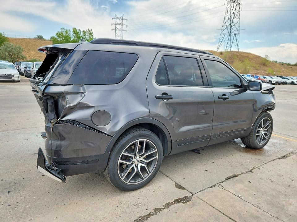 Photo 3 from auction – 2018 FORD EXPLORER with VIN 1FM5K8GT6JGB65313