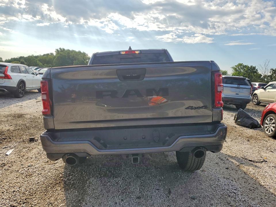 Снимка 6 от търг – 2026 RAM 1500 с VIN 1C6SRFGT0TN348106