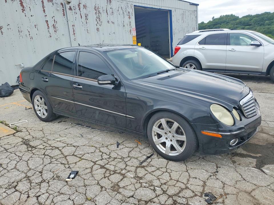 Photo 4 from auction – 2007 MERCEDES-BENZ E with VIN WDBUF87X77X214226
