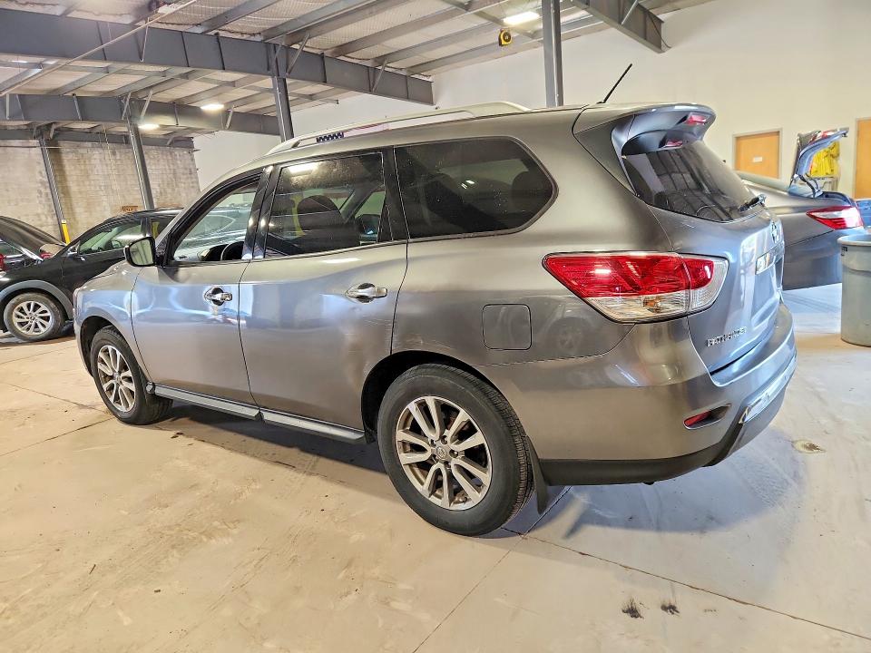 Photo 2 from auction – 2016 NISSAN PATHFINDER with VIN 5N1AR2MM9GC607991