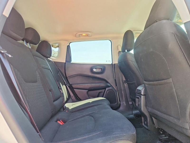 Photo 11 from auction – 2017 JEEP COMPASS with VIN 3C4NJCABXHT658279