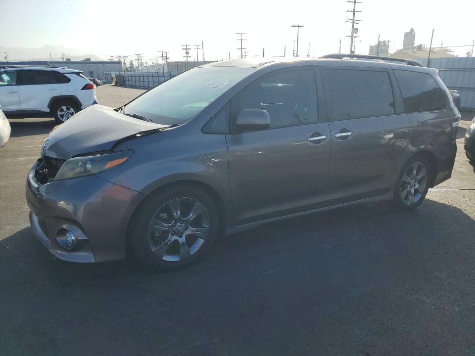Photo 1 from auction – 2015 TOYOTA SIENNA with VIN 5TDXK3DC3FS655967